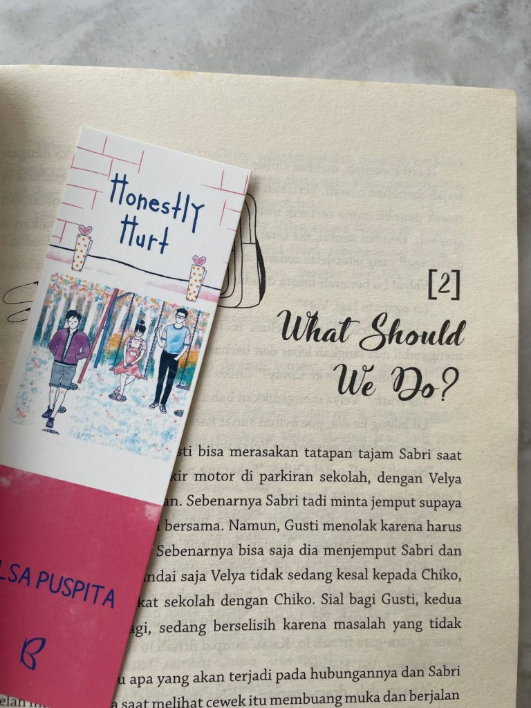 Honestly Hurt oleh Elsa Puspita